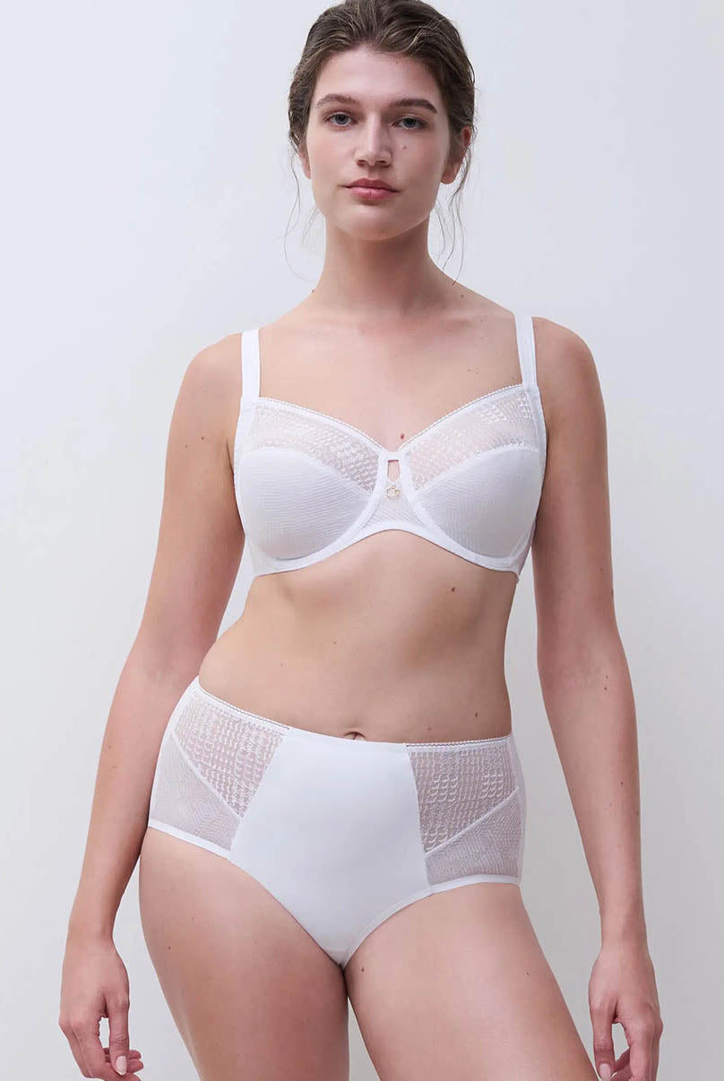 Intrigue Blanc chantelle official