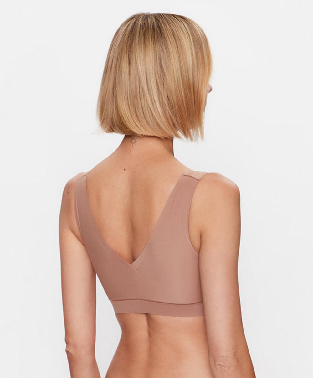 Brassière paddée col V Chantelle Soft Stretch café latte C16A10-02T