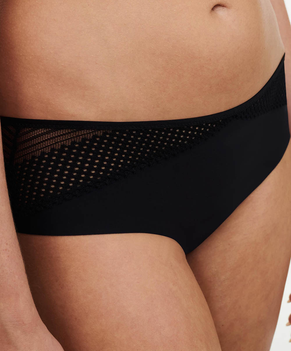 Shorty couvrant en dentelle Chantelle Play Noir C22AB0-011