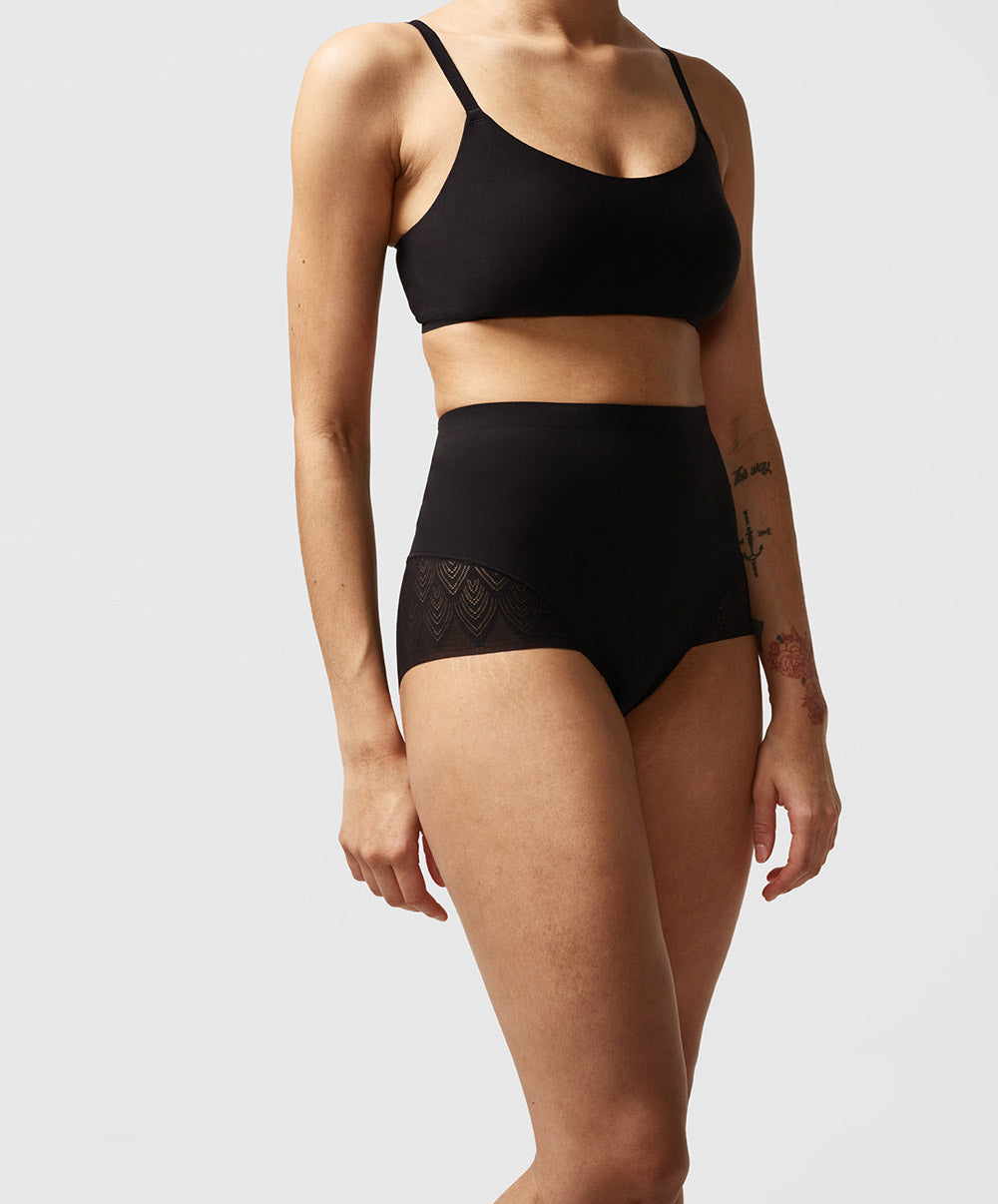 Culotte haute galbante Chantelle Sexy Shape noir C14K70-011