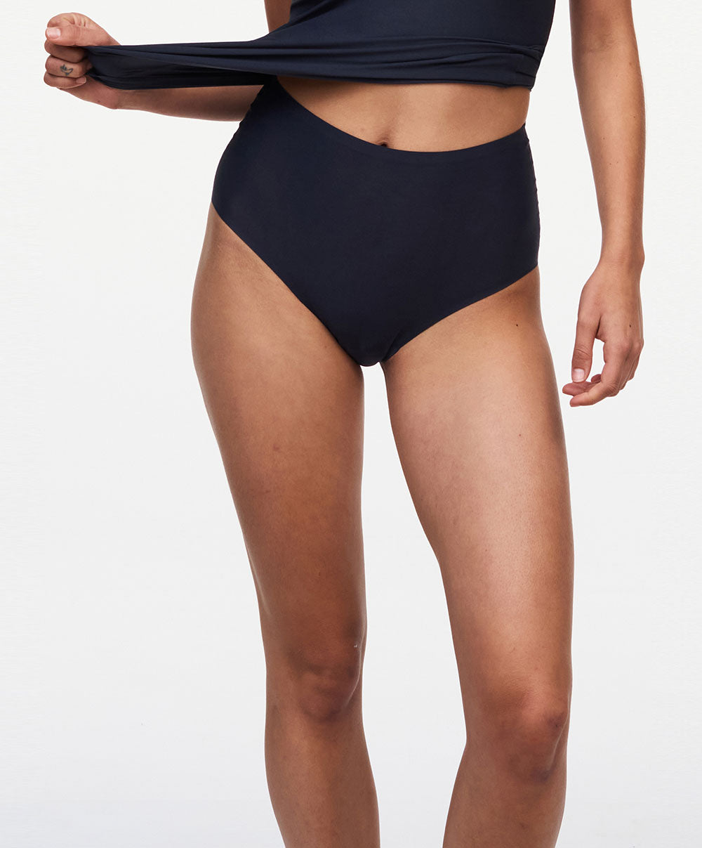 Culotte taille haute Chantelle Soft Stretch gris profond C26470-0SE