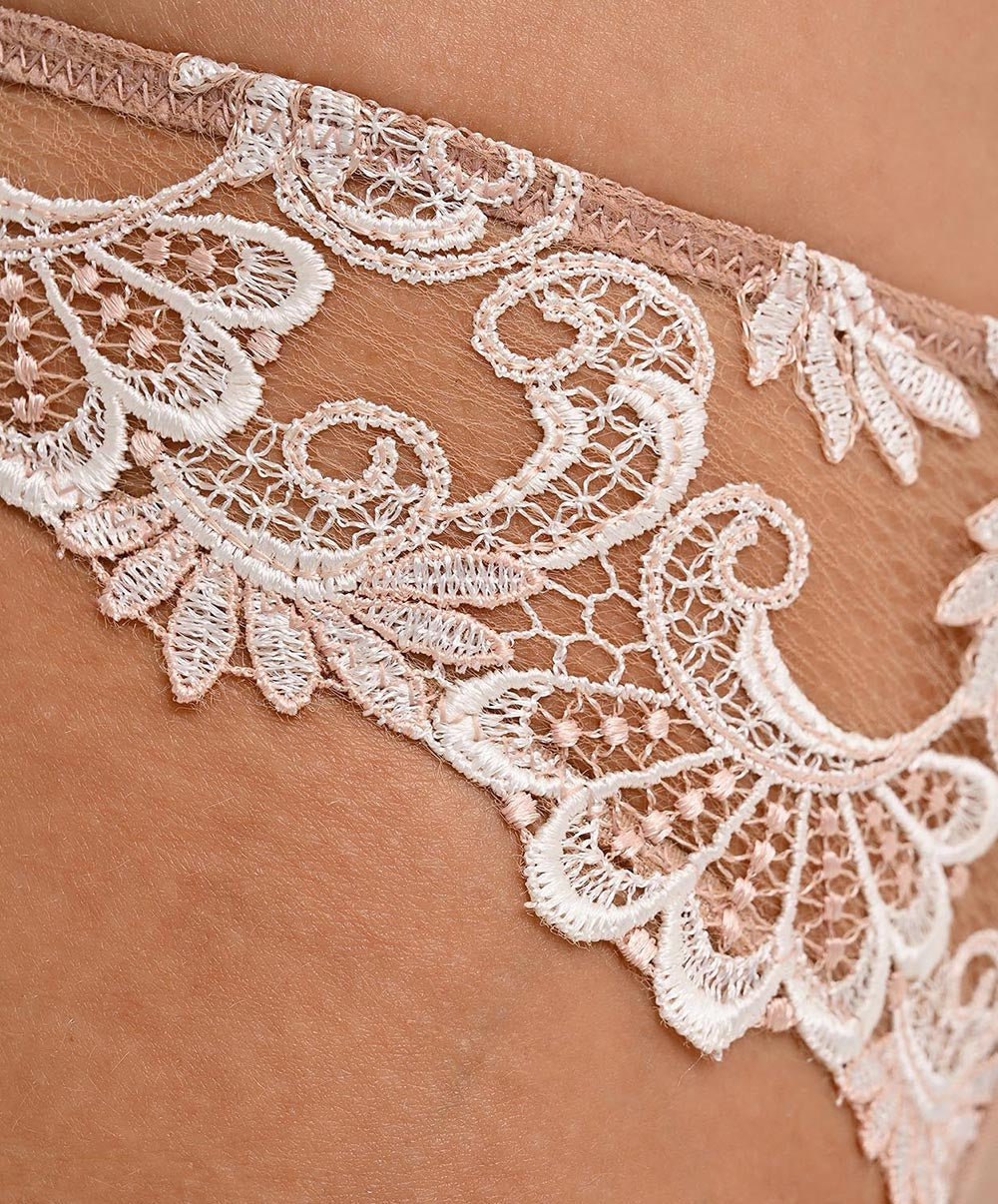 Slip "Séduction" Lise Charmel Dressing Floral ambre nacre ACC0788-AN