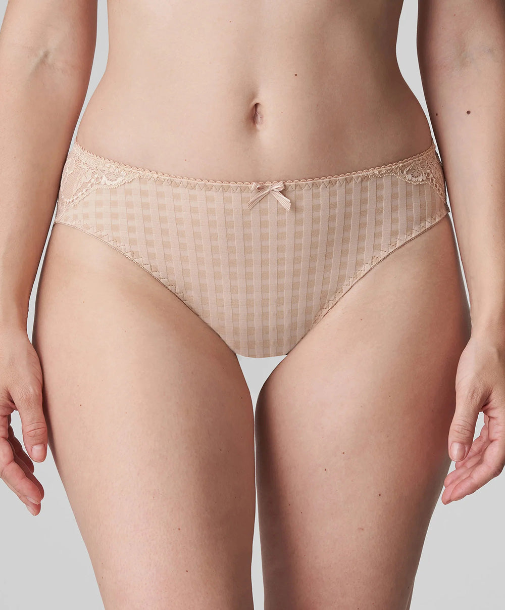 Slip brésilien dentelle PrimaDonna Madison café latte 0562125-CAL