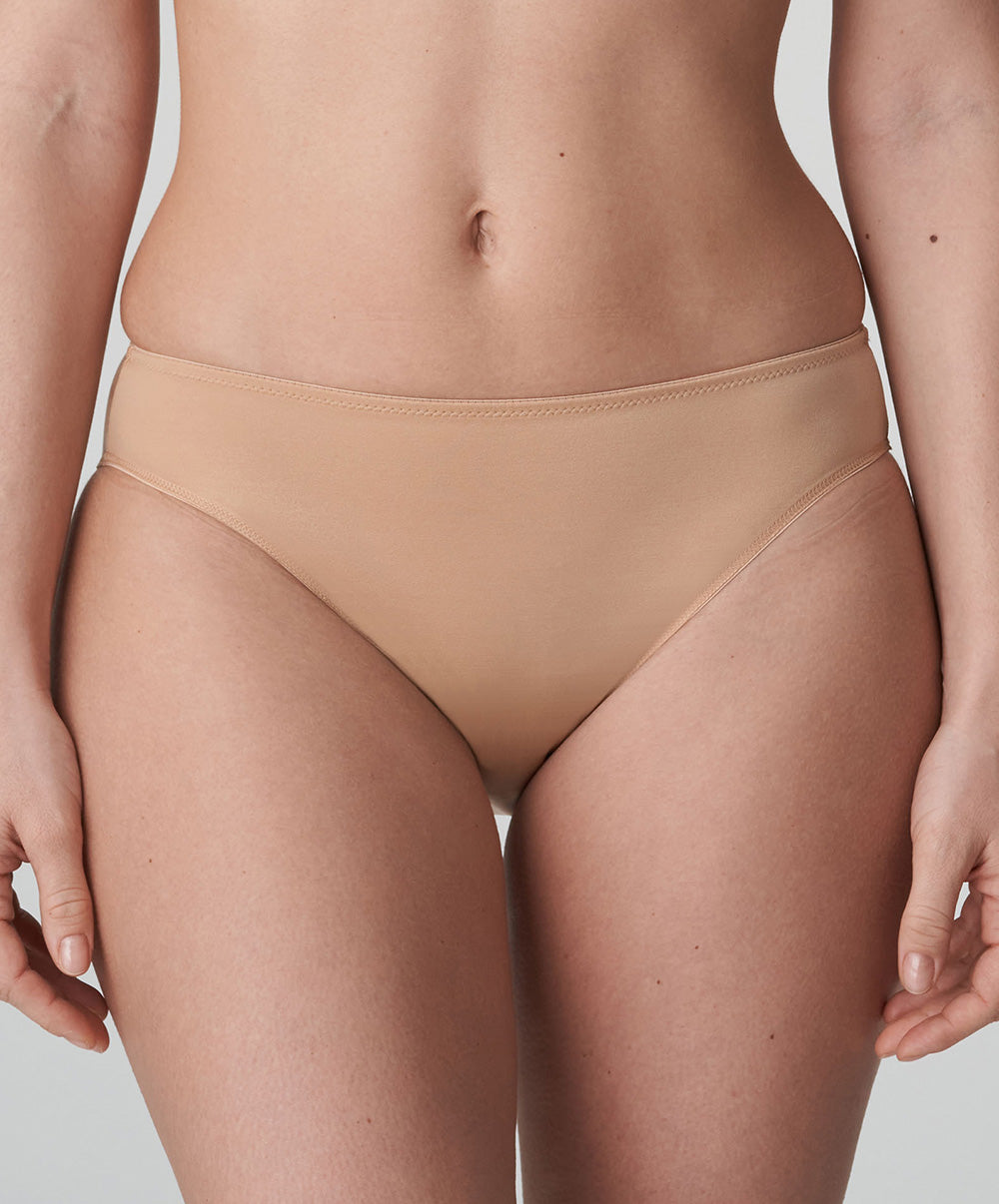 Slip brésilien invisible PrimaDonna Satin cognac 0561330-COG