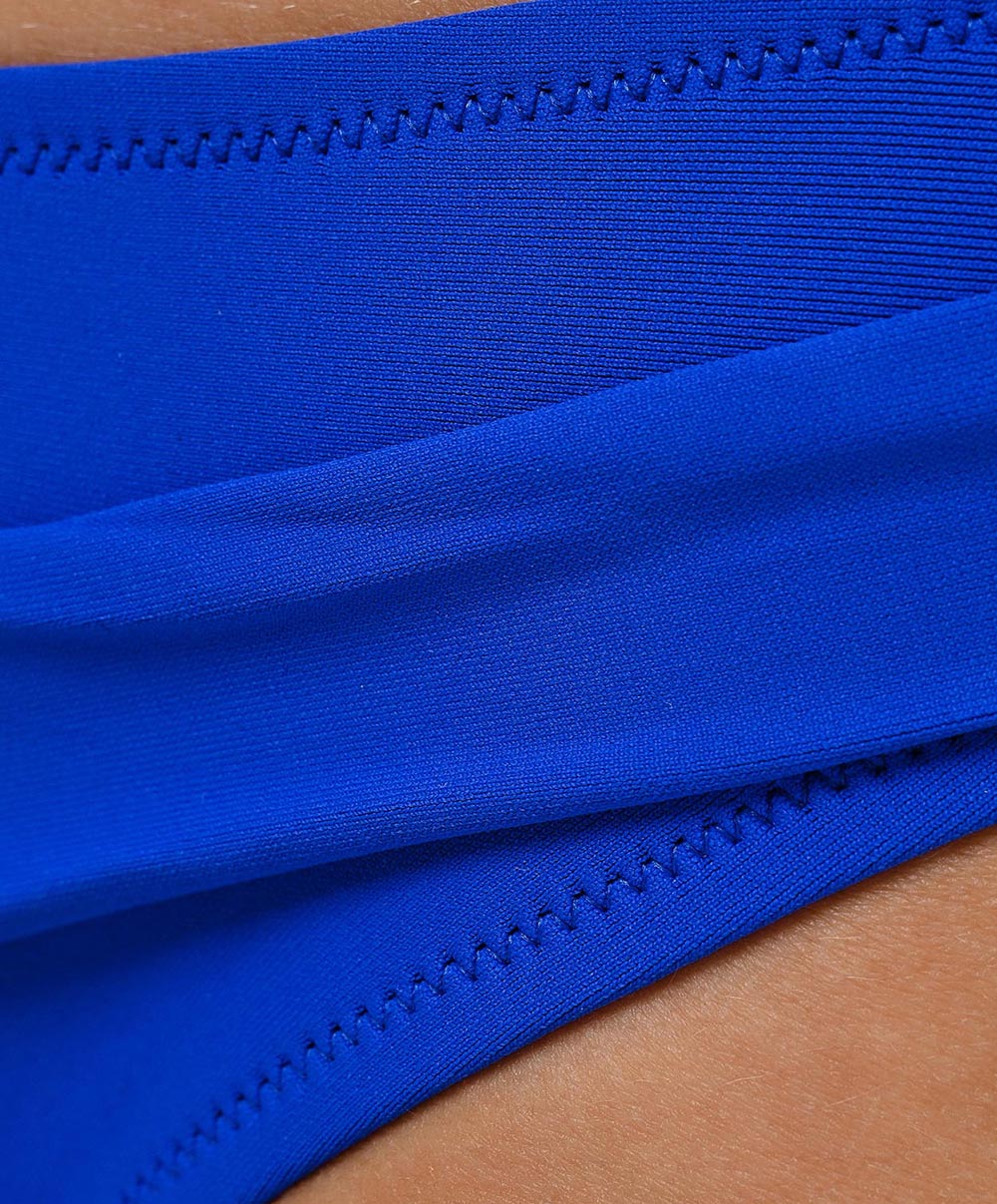 Slip de bain La Chiquissima bleu electric Antigel Bain FBB0314-ME