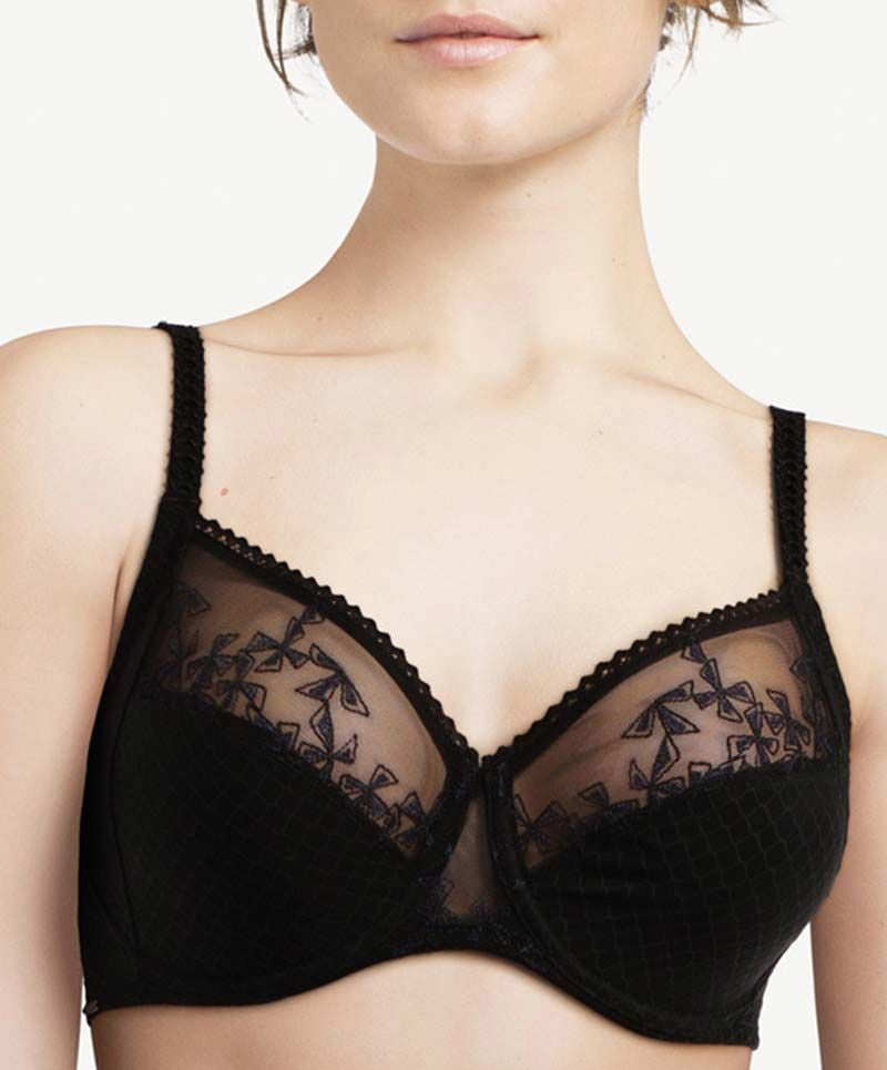 Soutien-gorge armatures très enveloppant Chantelle Instants noir C13A10-011