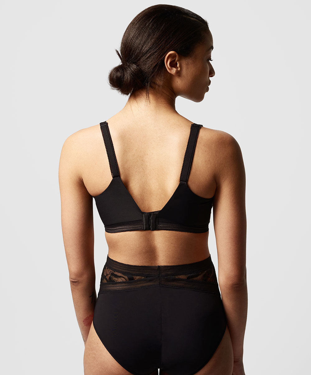 Soutien-gorge armatures très enveloppant Chantelle True Lace noir C11M10-011