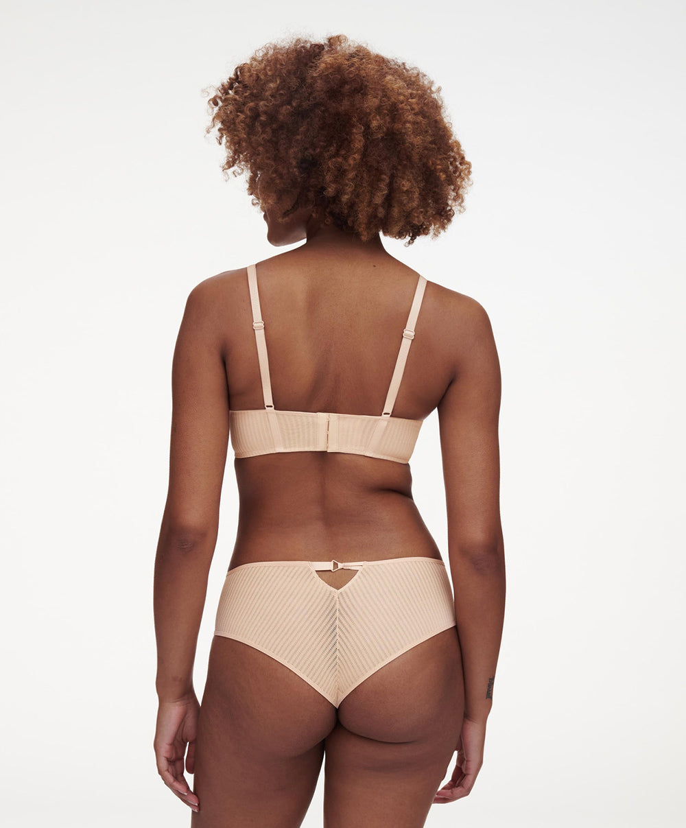 Soutien-gorge coque enveloppant Chantelle Spice clay nude noir C22BN0-0JK