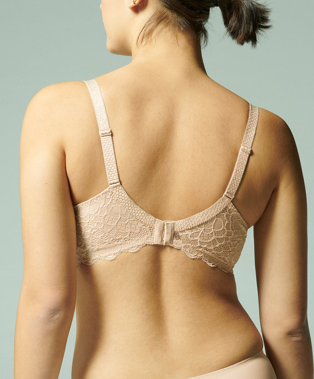 Soutien-gorge moulé padding spacer forme corbeille Simone Pérèle Caresse peau rosée 12A343-739