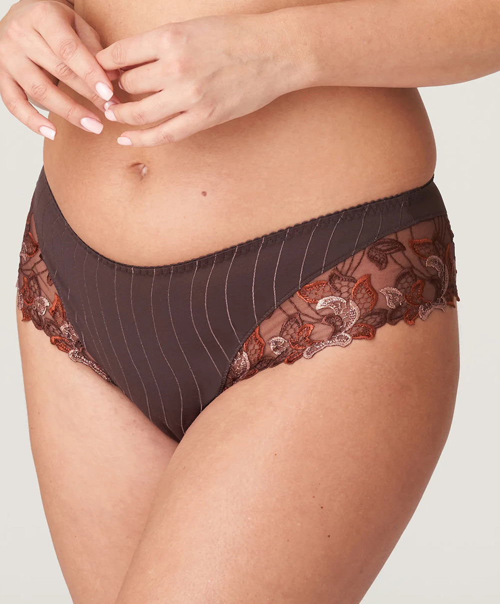 String "Luxueux" dentelle PrimaDonna Deauville ristretto 0661816-RIS