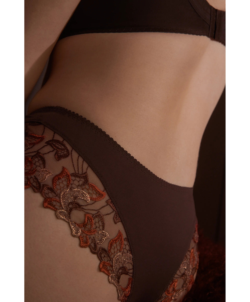 String "Luxueux" dentelle PrimaDonna Deauville ristretto 0661816-RIS