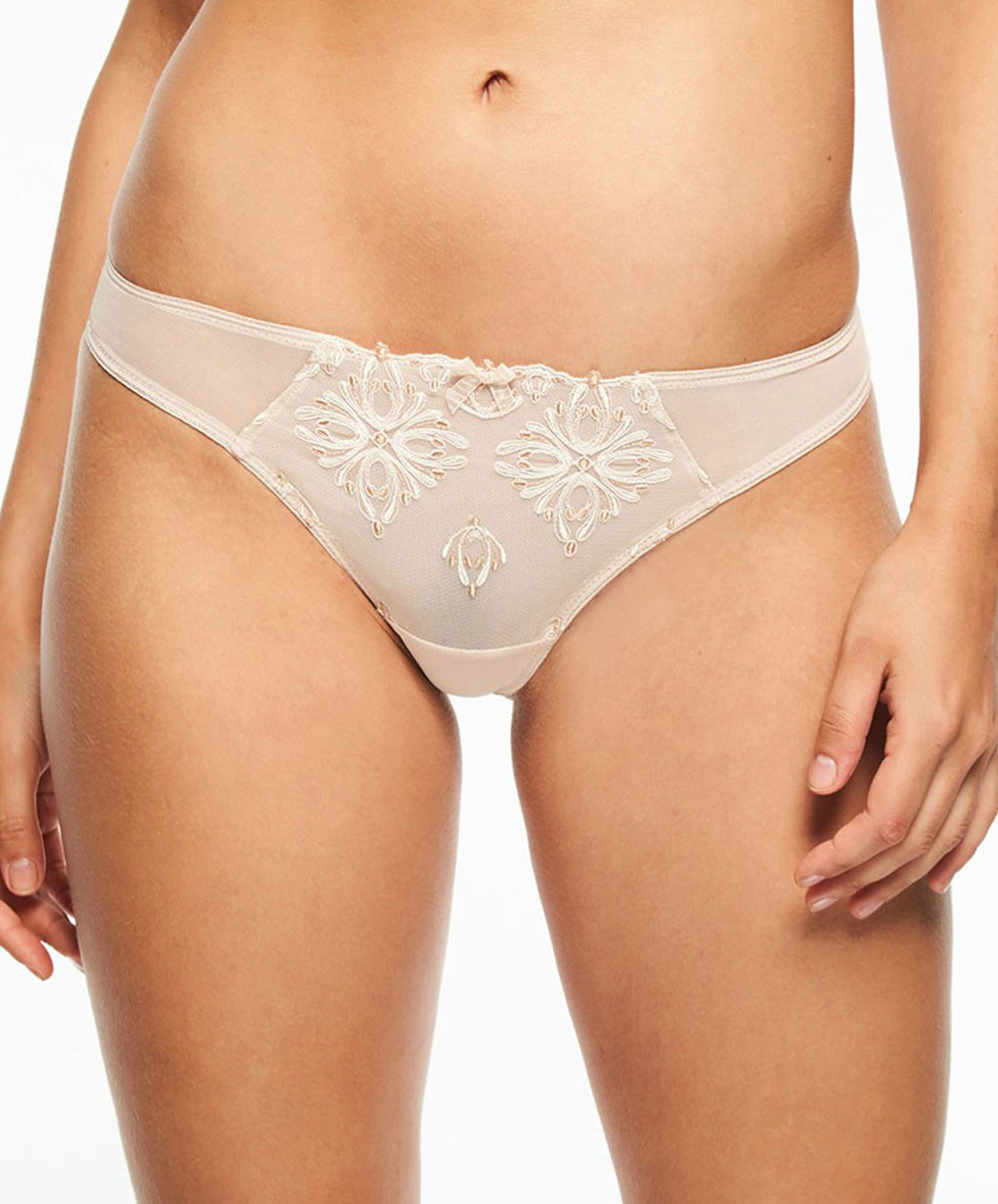 Tanga Chantelle Champs Elysées chair C26090-097