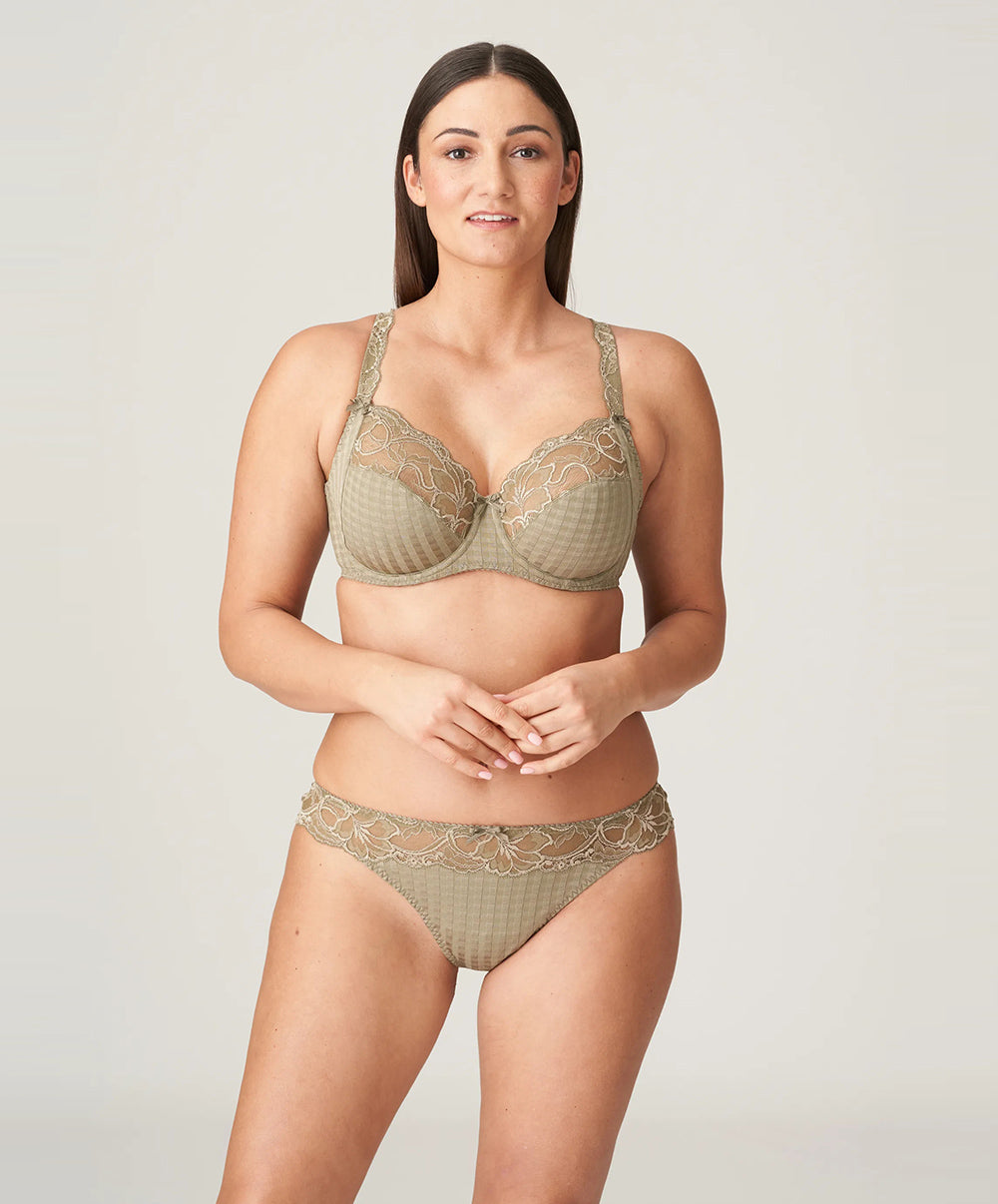 Tanga dentelle PrimaDonna Madison golden olive 0662125-GOO