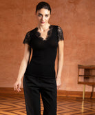 Top manches courtes laine et soie "Bien-être" Lise Charmel Plaisir Caresse noir ANJ9110-NO