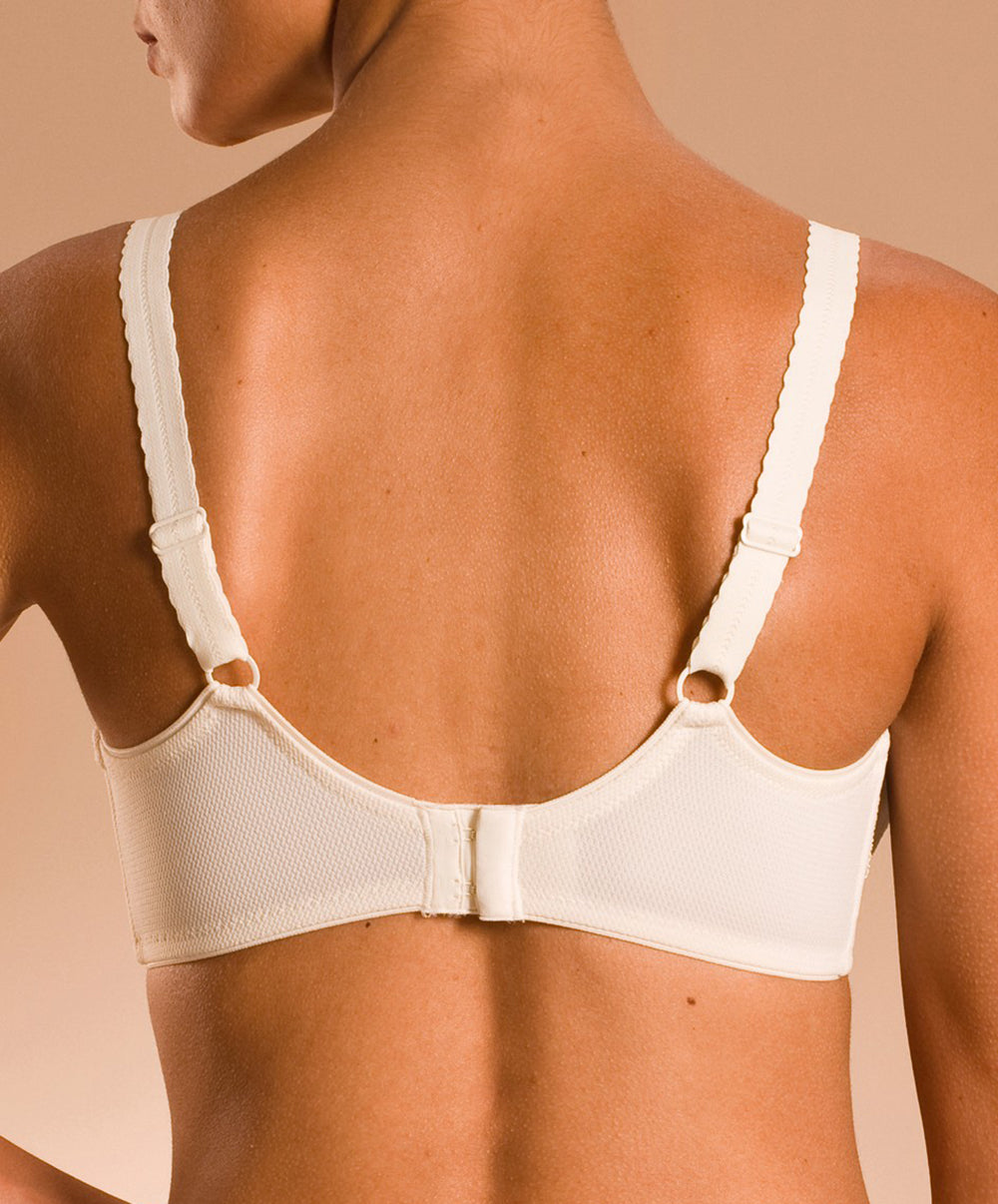 Soutien-gorge armatures grande taille emboitant 3 parties Chantelle Amazone ivoire C21010-035