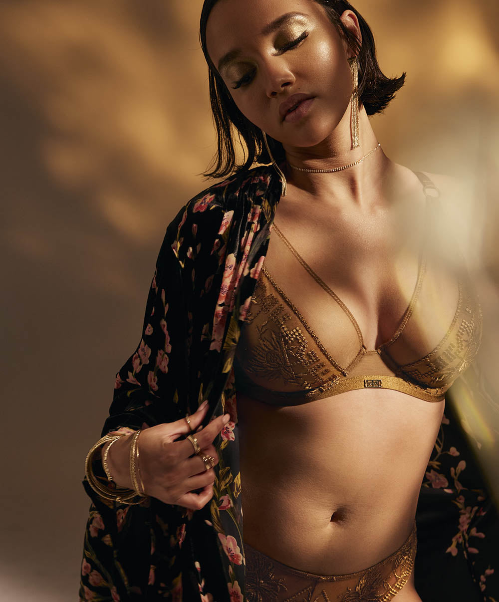 Rules of attraction Golden shadow