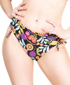 Bas de maillot de bain slip à coulisses La Muse en Fleurs bouquet radieux noir Antigel Bain FBB0630-BR