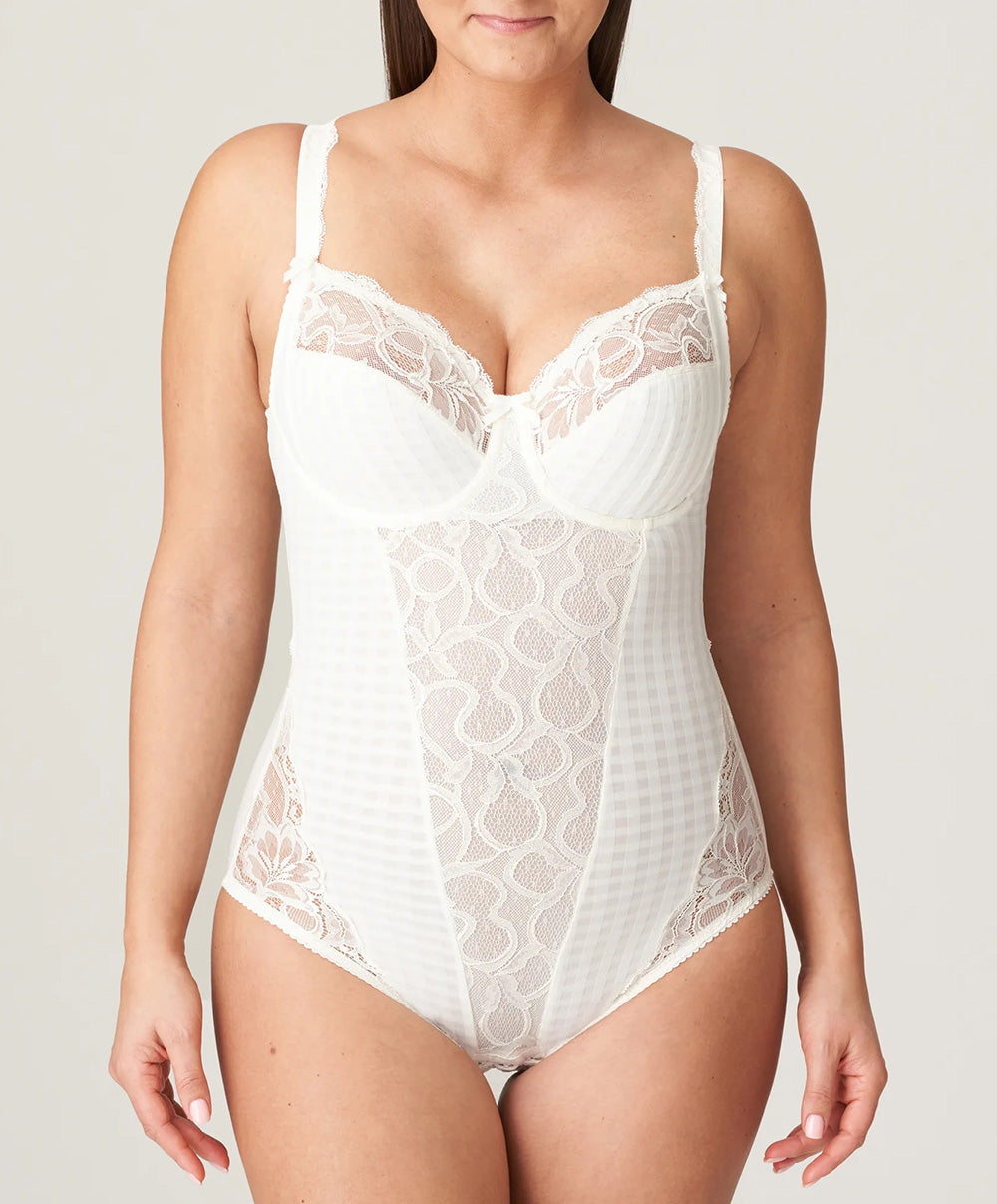 Body galbant à bonnets emboitants dentelle PrimaDonna Madison naturel 0462120-NAT