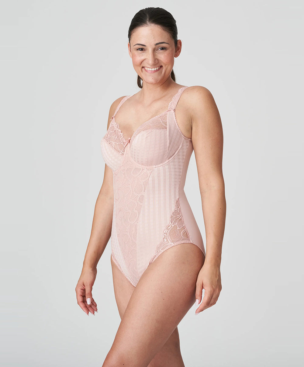 Body galbant à bonnets emboitants dentelle PrimaDonna Madison rose poudré 0462120-PWD