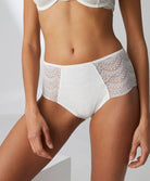 Culotte taille haute en dentelle Simone Pérèle Karma naturel 12V770-030