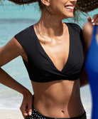 Maillot de bain crop top sans armatures à mancherons La Chiquissima noir Antigel Bain EBB2114-NO 7