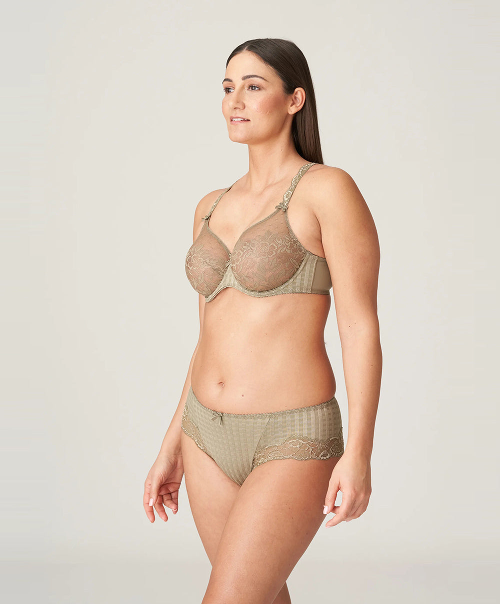 Shorty dentelle "Hotpants"  PrimaDonna Madison golden olive 0562127-GOO