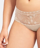 Shorty sexy Chantelle Day to Night beige doré C15F40-01N