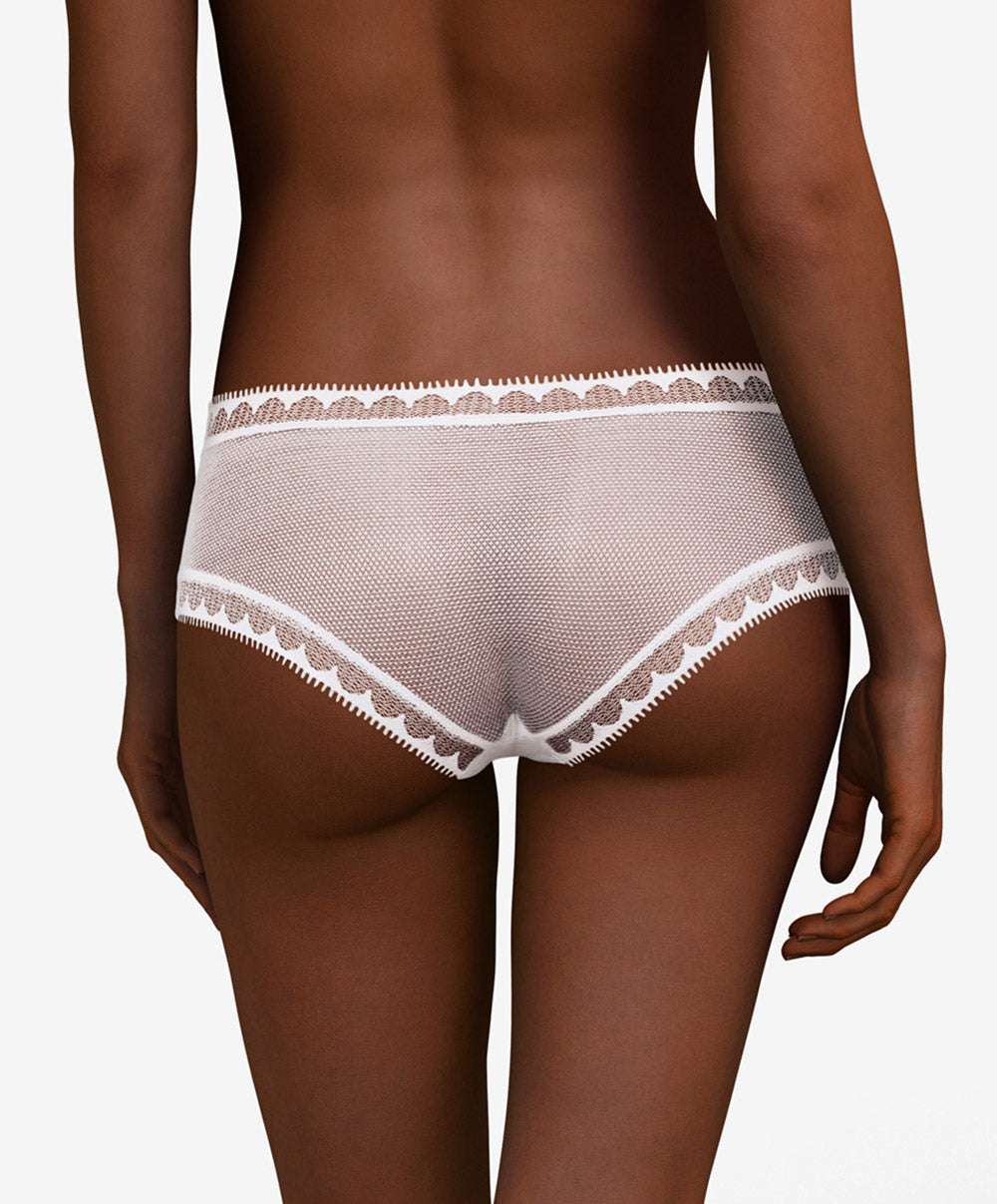 Shorty sexy Chantelle Day to Night blanc C15F40-010