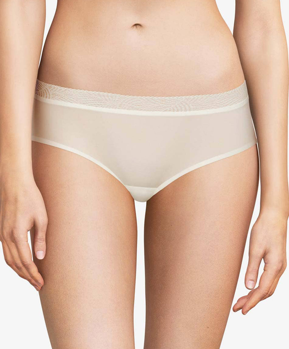 Shorty taille dentelle Chantelle Softstretch ivoire C11G40-035 1