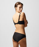 Slip Chantelle Luminesce noir or C19K30-0A1