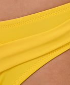 Slip de bain La Chiquissima jaune Antigel Bain FBB0314-MS