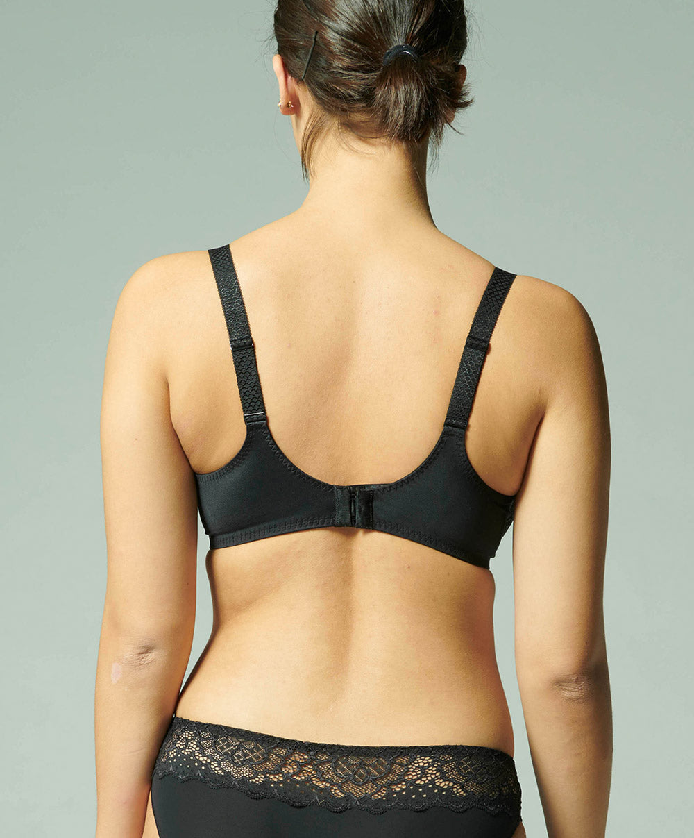 Soutien-gorge armatures moulé rigide grande taille Simone Pérèle Caresse noir 12A380-015