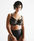 Soutien-gorge armatures très enveloppant grande taille Chantelle Graphic Support noir C21S10-011