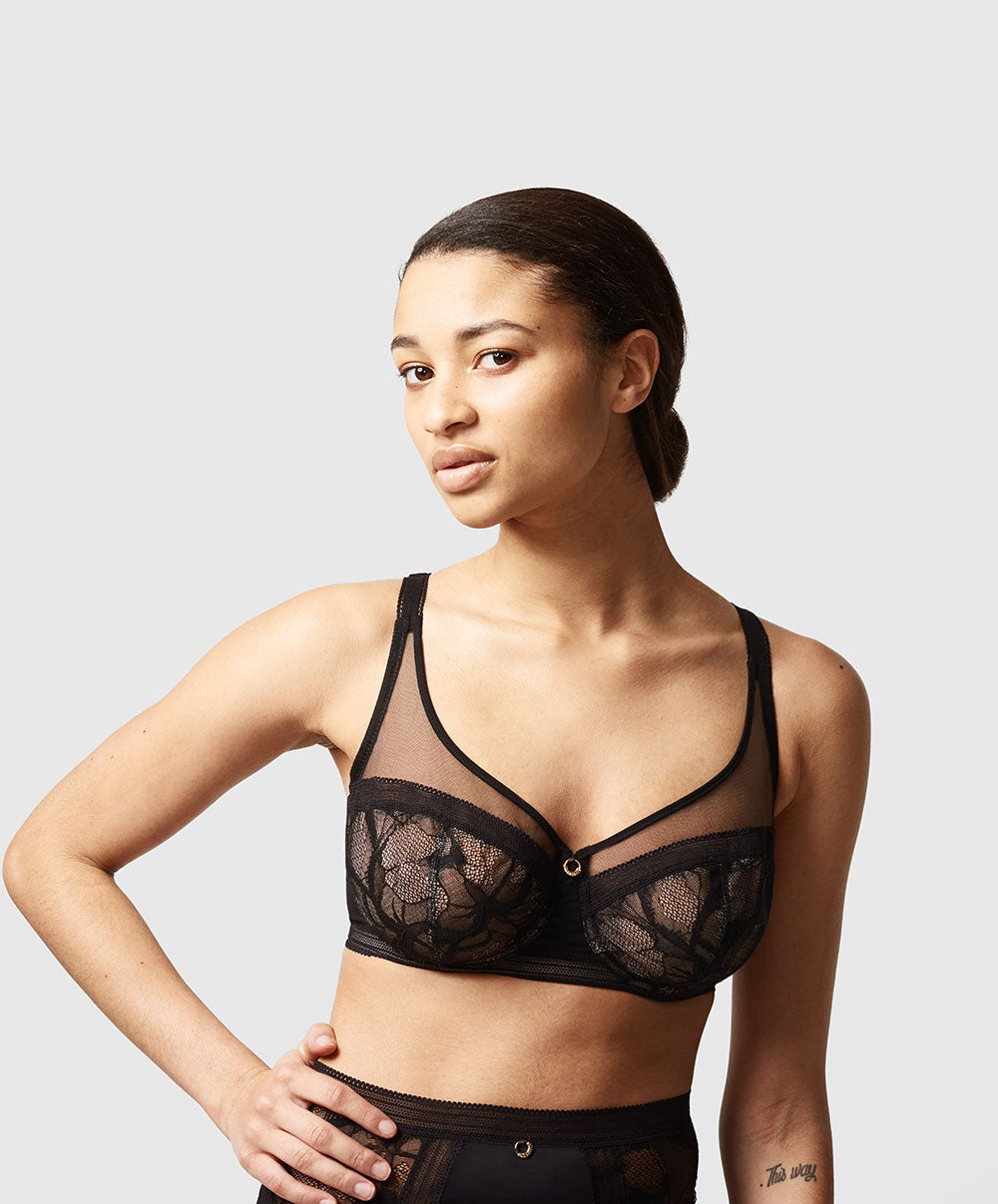 Soutien-gorge armatures très enveloppant Chantelle True Lace noir C11M10-011