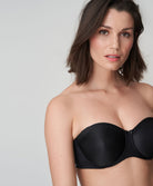 Soutien-gorge bandeau moulé lisse bretelles amovibles invisible à armatures PrimaDonna Satin noir 0161331-ZWA