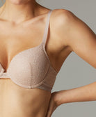 Soutien-gorge coque en dentelle Simone Pérèle Comète sable rosé 12S327-772