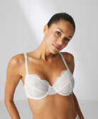 Soutien-gorge emboitant en dentelle pour poitrine généreuse Simone Pérèle Karma naturel 12V320-030