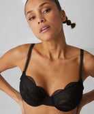 Soutien-gorge emboitant en dentelle avec armatures Simone Pérèle Karma noir 12V310-015