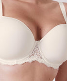 Soutien-gorge moulé padding spacer forme corbeille Simone Pérèle Caresse naturel 12A343-030