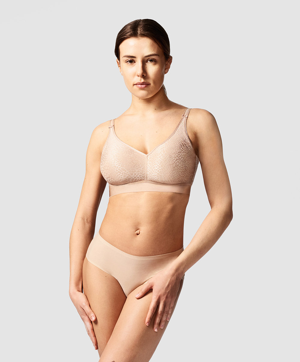 Soutien-gorge sans armatures grande taille Chantelle C Magnifique nude C18920-0WU