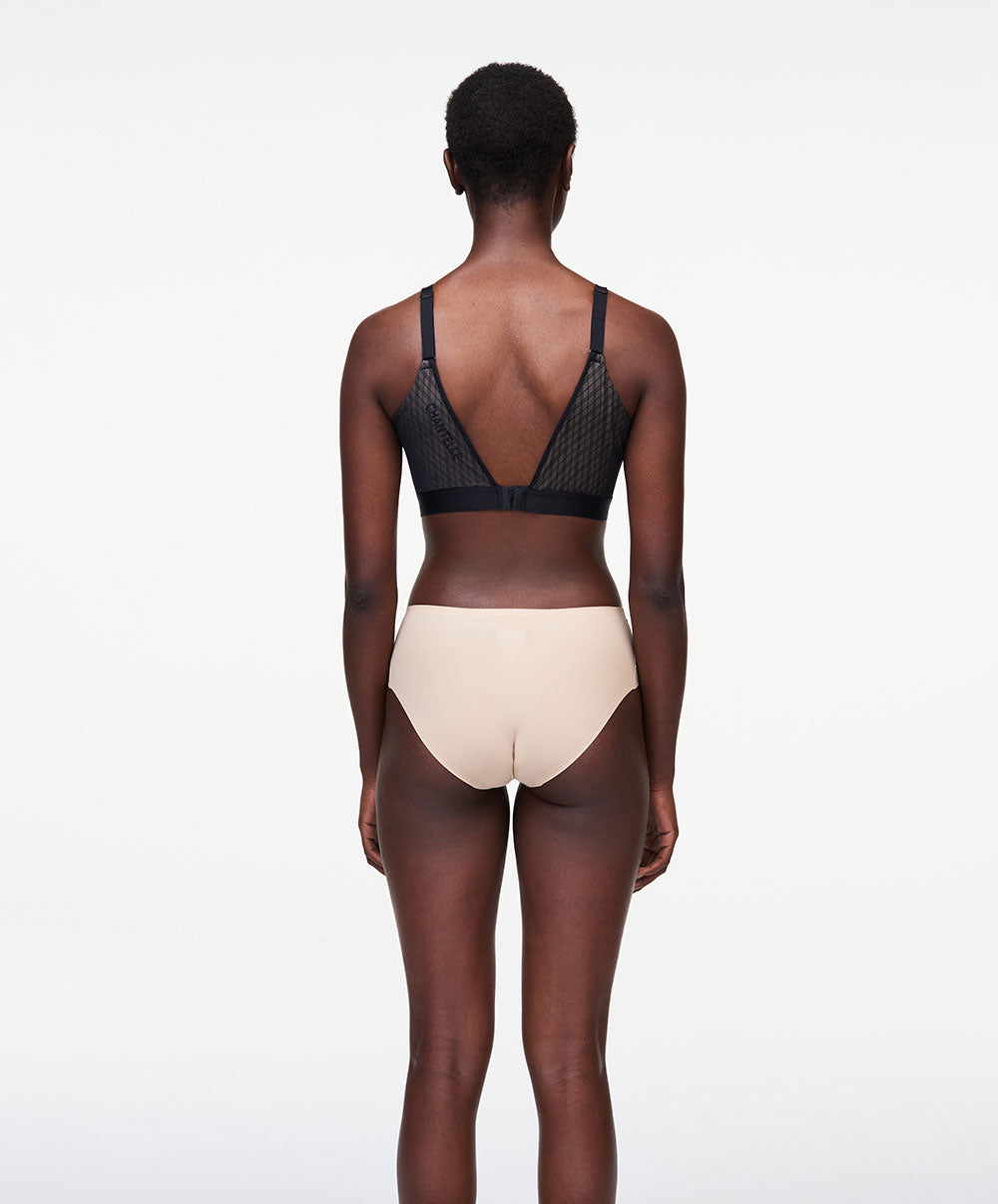 Soutien-gorge sans armatures grande taille Chantelle Smooth Lines noir beige C11N80-0DS