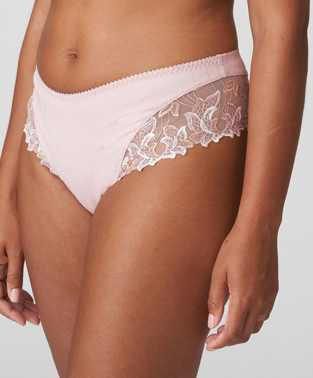 String "Luxueux" dentelle PrimaDonna Deauville vintage pink 0661816-VIP