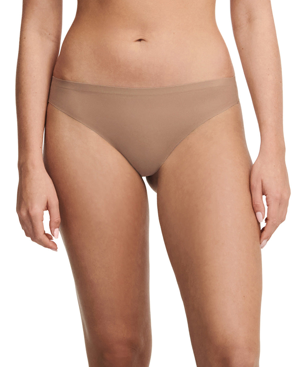 String taille basse Chantelle Soft Stretch café latte C26490-02T