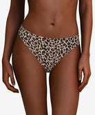 String léopard Chantelle Soft Stretch léopard nude C11D90-0OZ