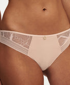 Tanga Chantelle True Lace milk beige doré C11M90-01N